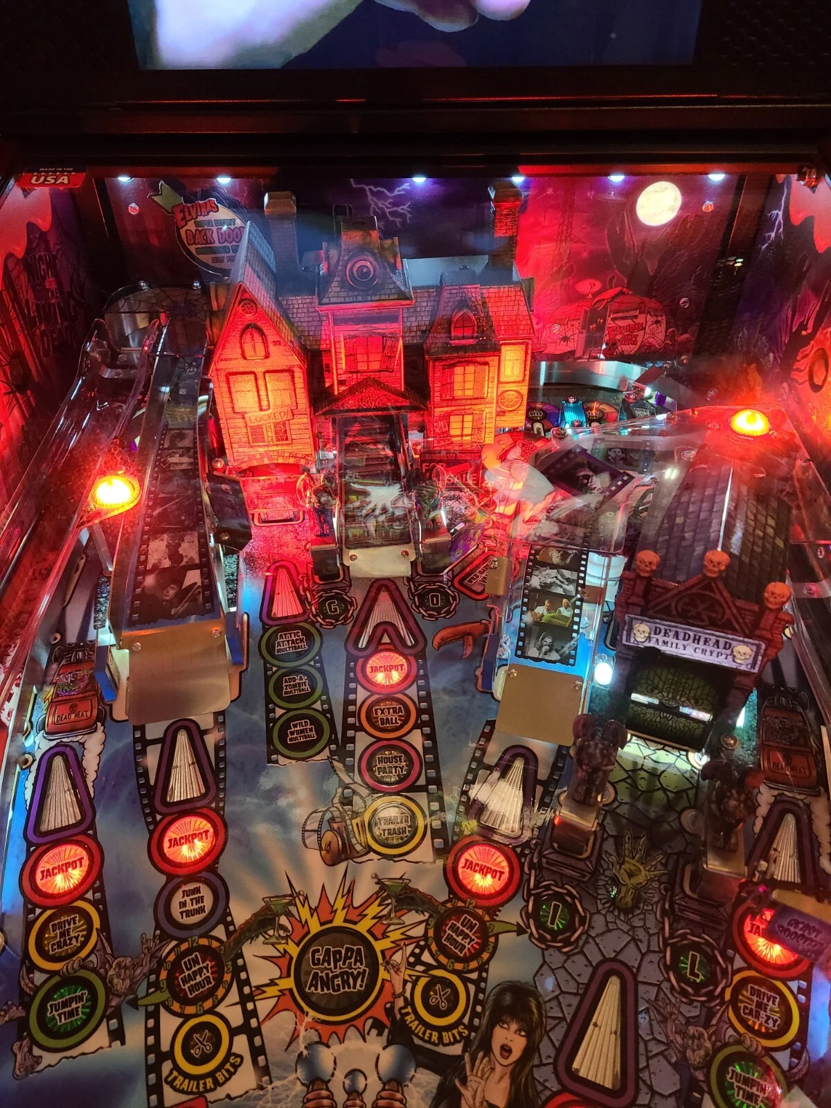 Elvira House of Horrors Limited Edition Pinball - Image 5