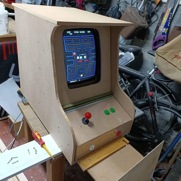 Arcades and more pinball restorations